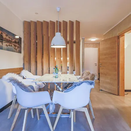 Sigl Luxuria Apartment