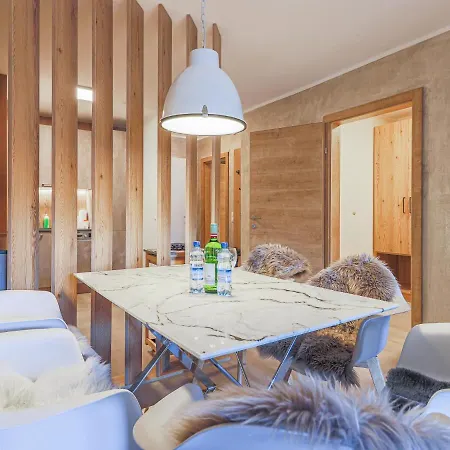 Apartment Sigl Luxuria *